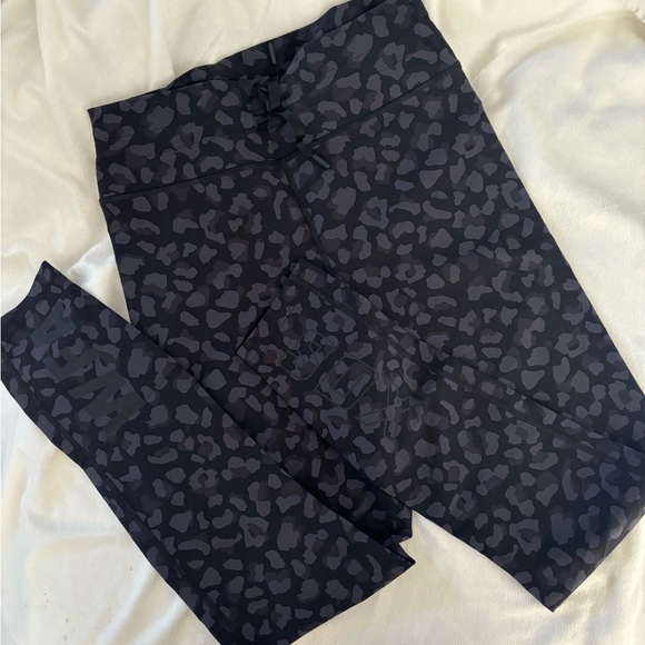 White Fox Boutique Sarah's Day x White Fox Active Solider Leggings - Picture 2 of 4